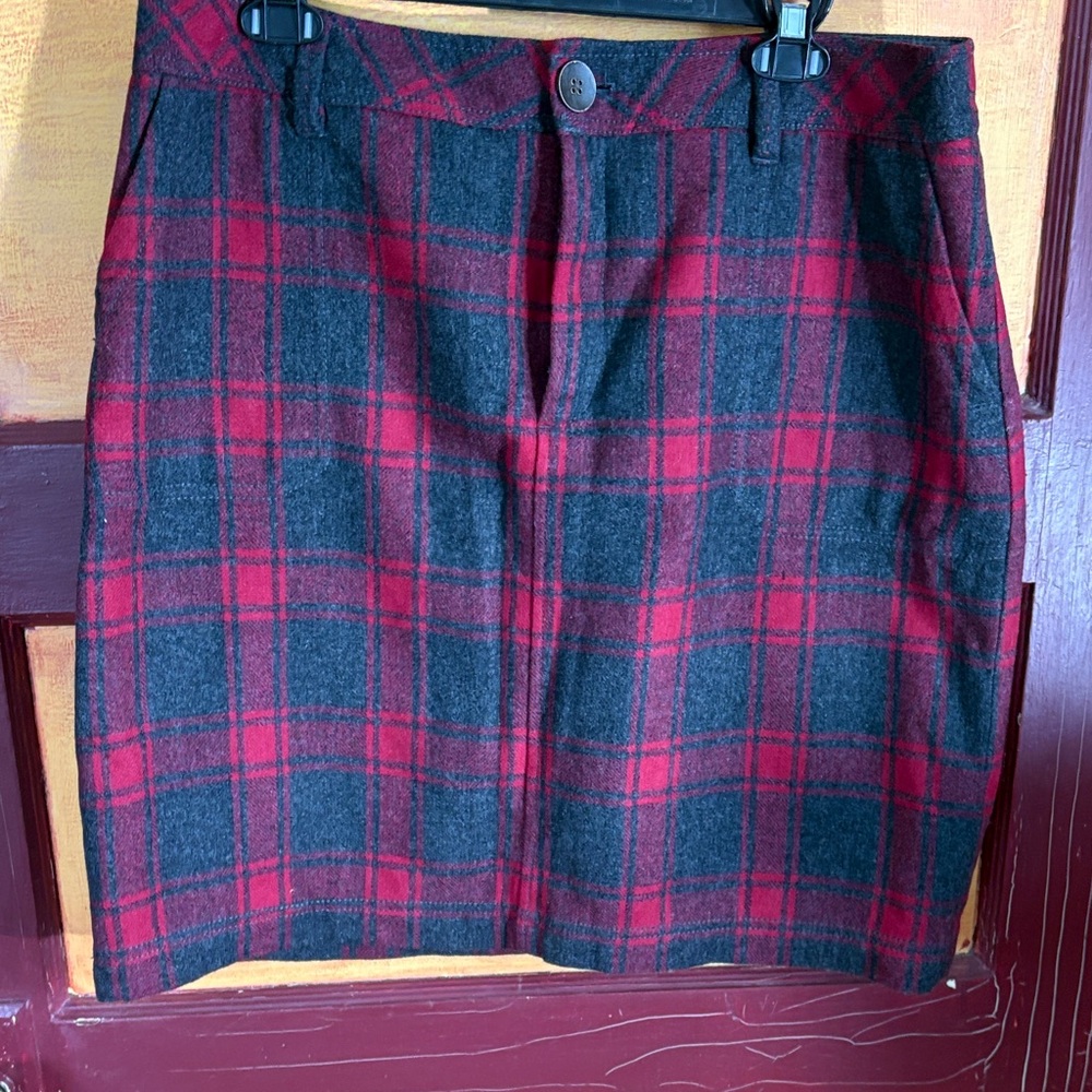 Eddie Bauer Red and Black Plaid wool skirt